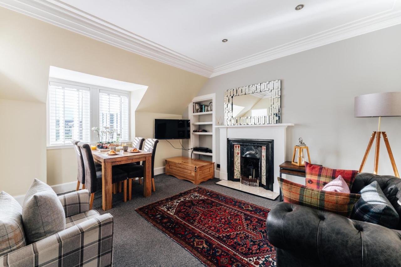 Luxury Inverness Central Apartment Private Parking Экстерьер фото